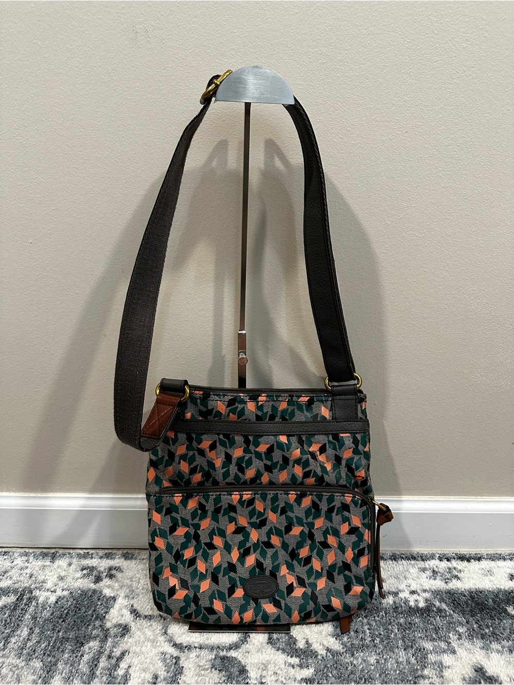 Fossil Morgan Traveler Crossbody Bag – Geometric Mosaic Cube Pattern Print